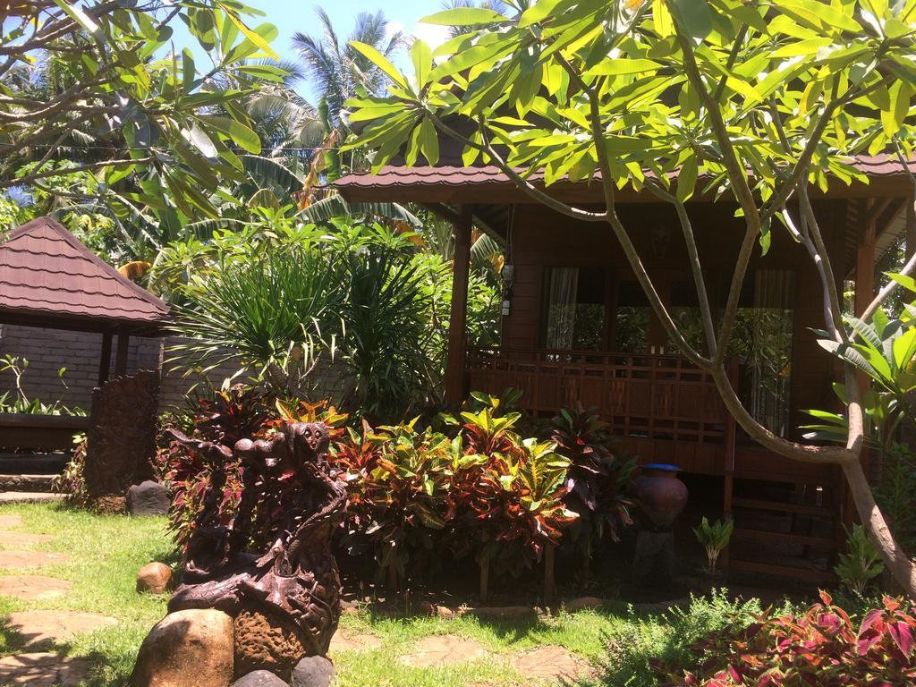 Khoo Villa Senggigi Exterior photo